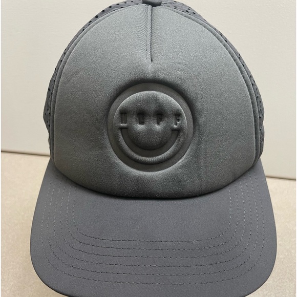 Neff Foam Panel Trucker Hat Cap Snapback Vented Gray Streetwear - Picture 1 of 6